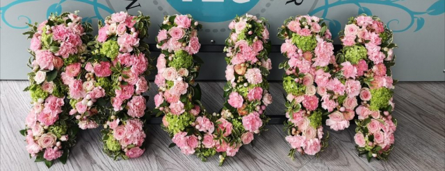 Funeral Flowers Mum Tribute £135